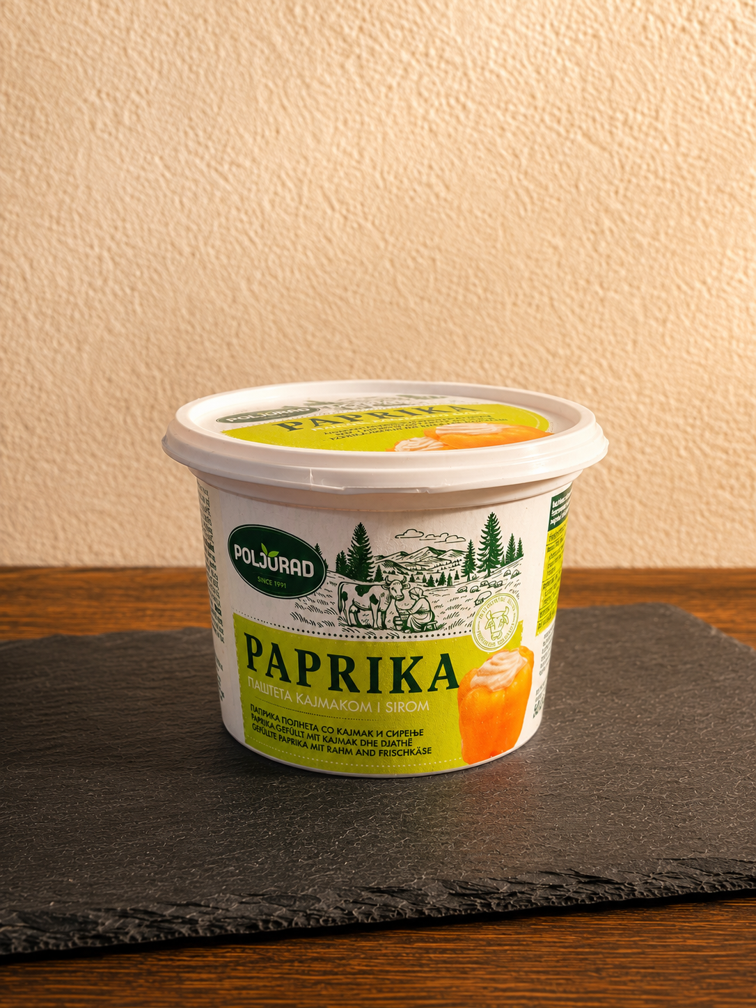 Becher Poljorad Paprika mit Kajmak und Frischkäse